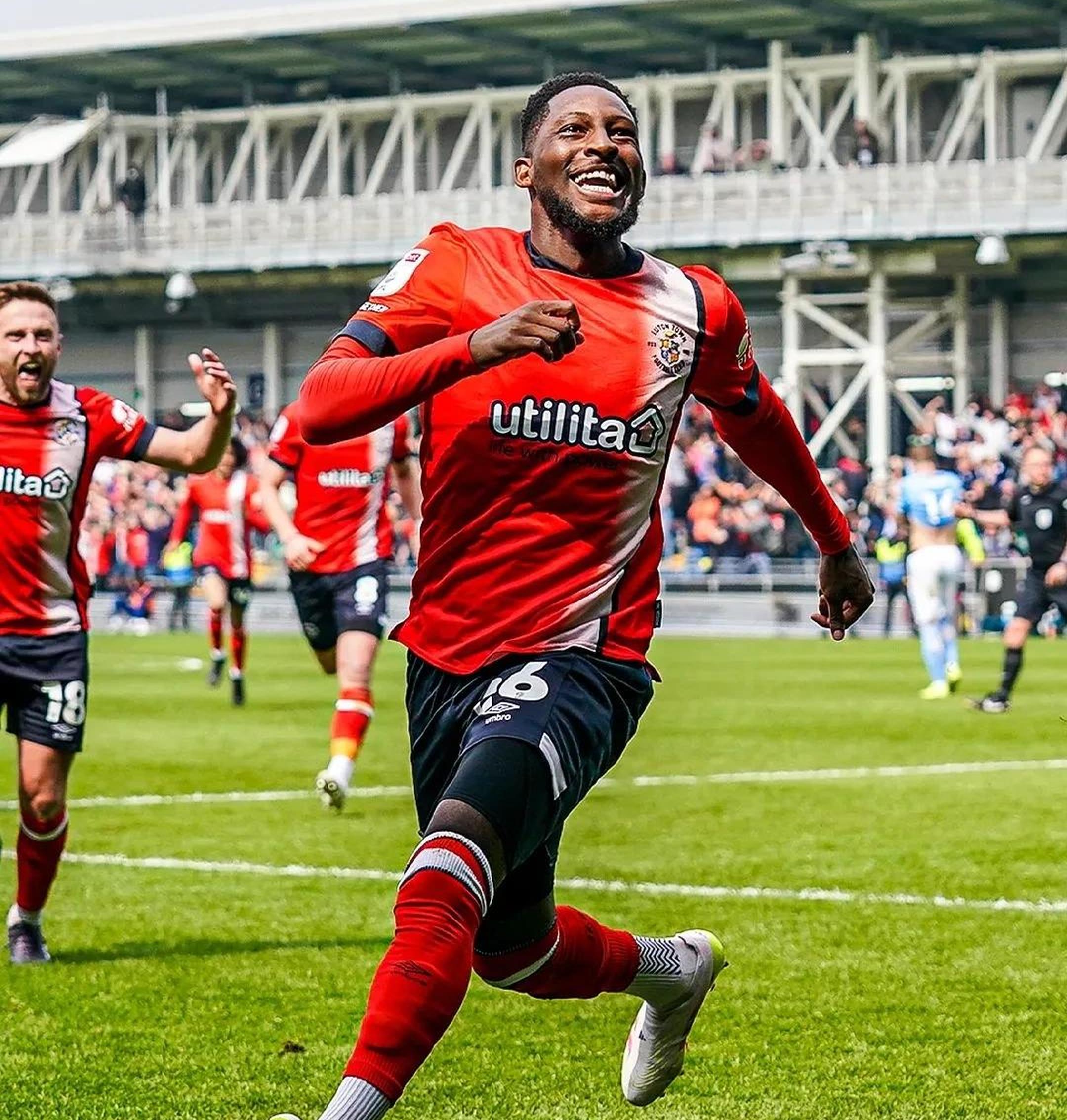 关于伯恩利主场告捷，实现保级关键一击的信息