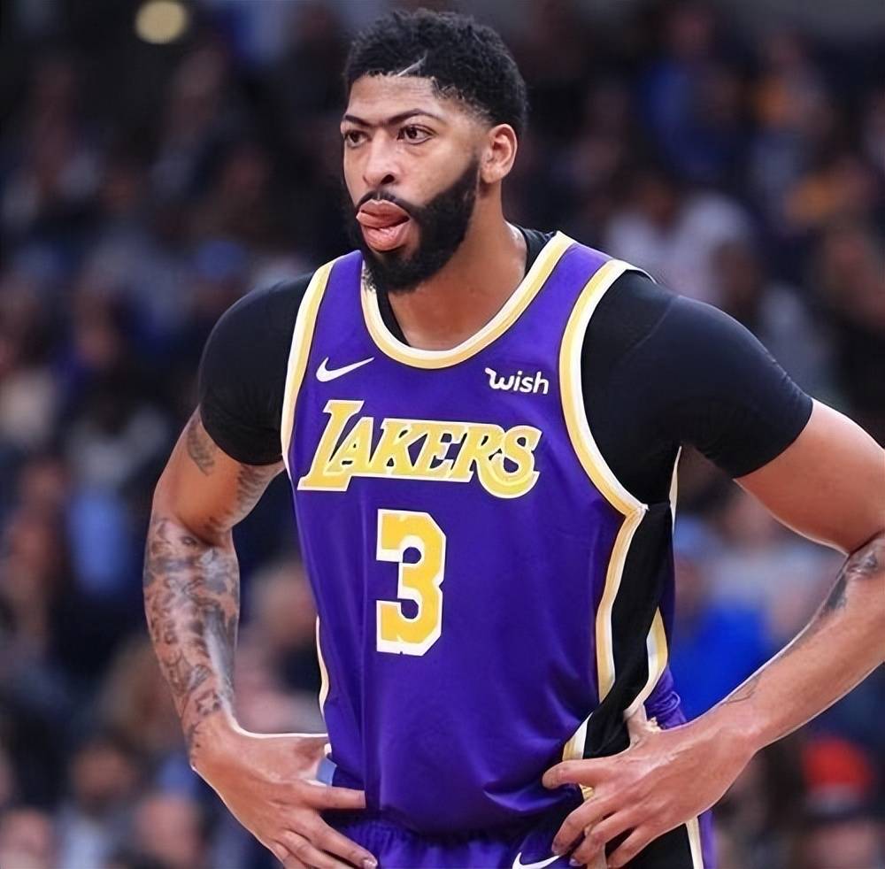 湖人险胜莫兰特，险胜关键表现点燃全场！