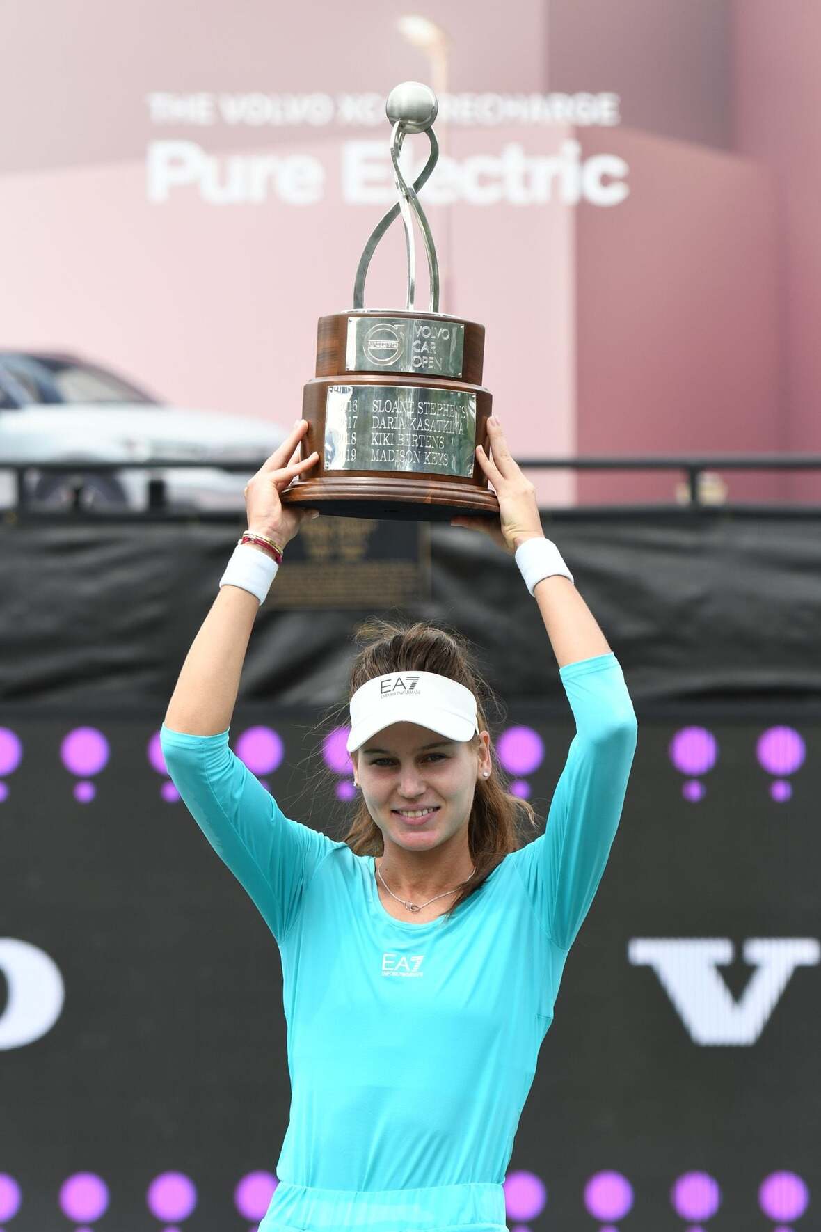  科维托娃赛事官方发布大胜新规，C9争议不断！